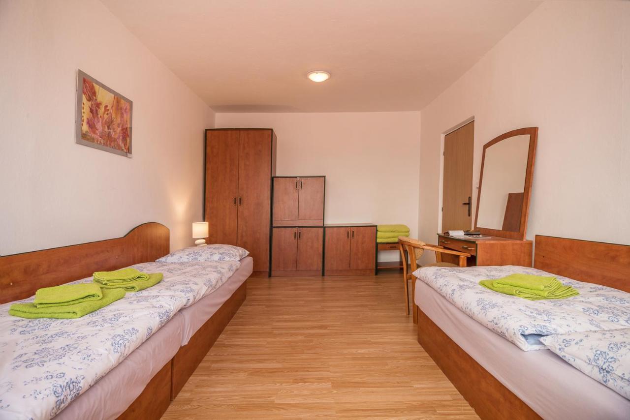 Hybadlo Motel Liptovský Hrádok Екстериор снимка