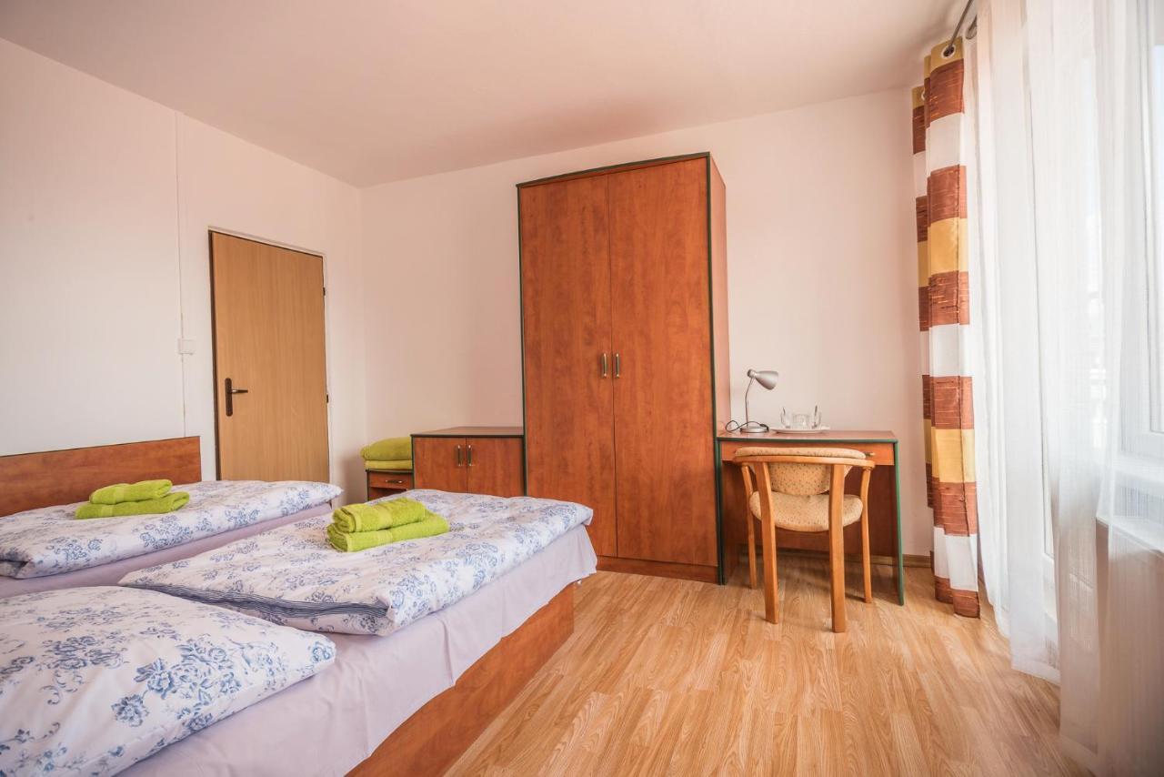 Hybadlo Motel Liptovský Hrádok Екстериор снимка