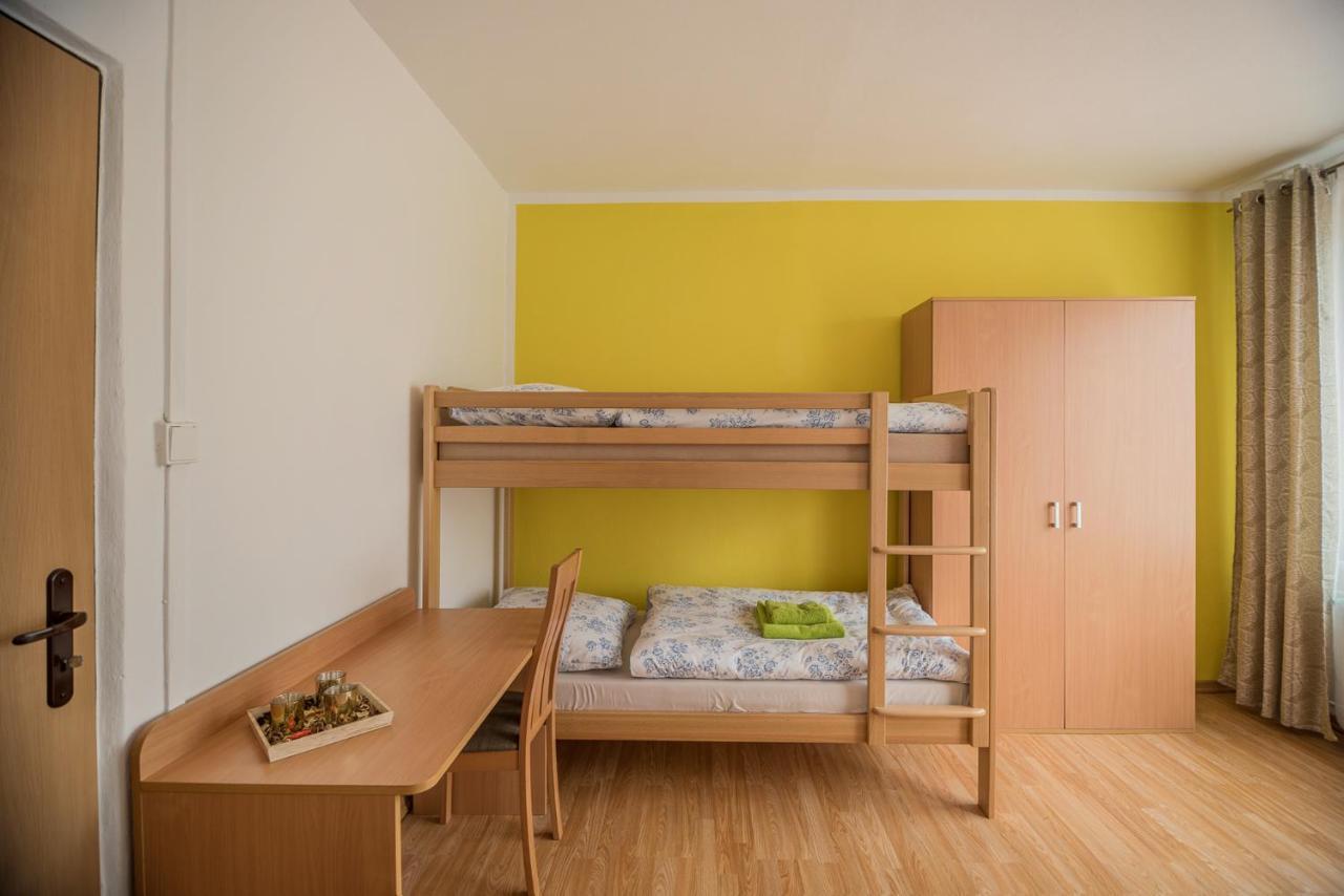Hybadlo Motel Liptovský Hrádok Екстериор снимка